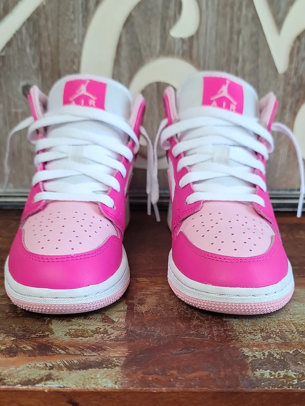 Jordan bold two